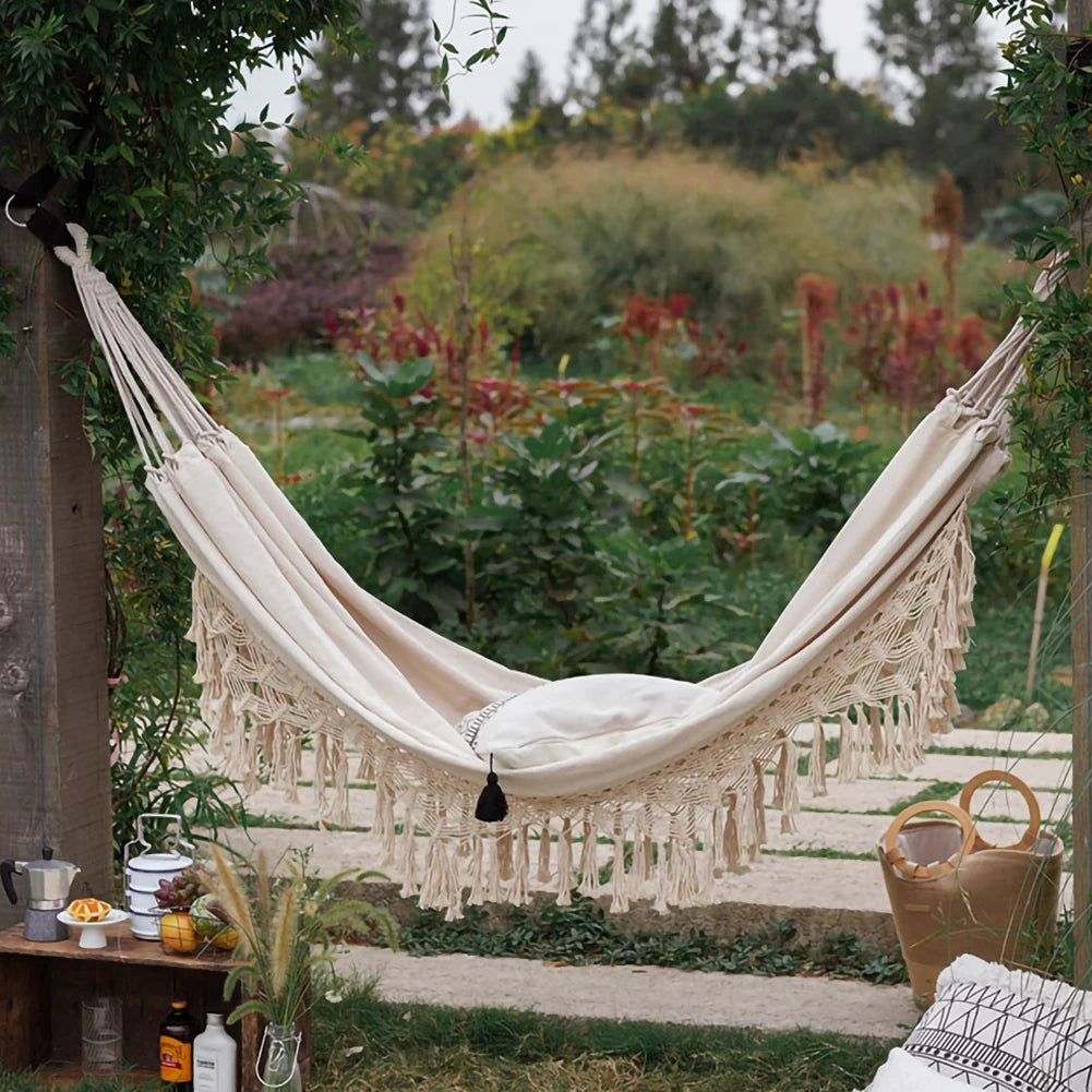 Large 2 Person Hammock Boho Style Brazilian Macrame Fringed Deluxe Double Hammock Net Swing Chair Indoor Hanging Swing delivery