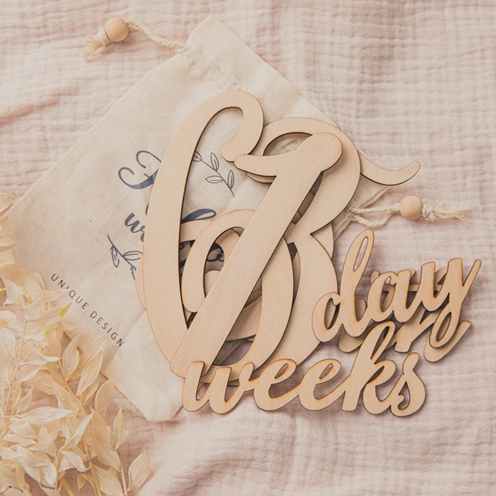 19pcs/lot Baby Milestone Number Monthly Memorial Cards Newborn Baby Wooden Engraved Age Photography Accessories Birthing Gift