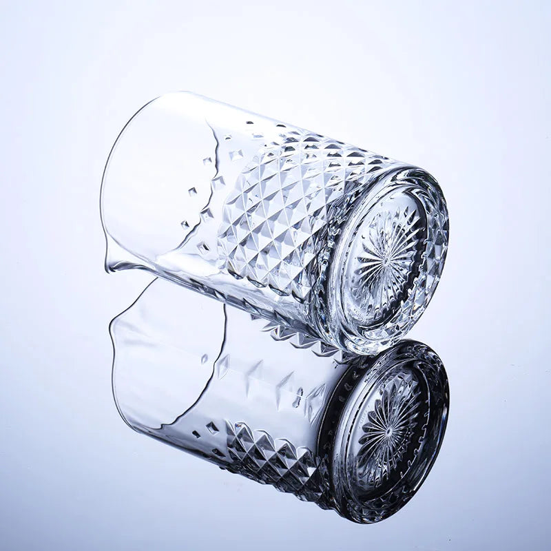 Cocktail Mixing Glass bartender Beaker Cocktail Stirring Glass with Thick Weighted Bottom Professional Bar Beaker Mixing Glass