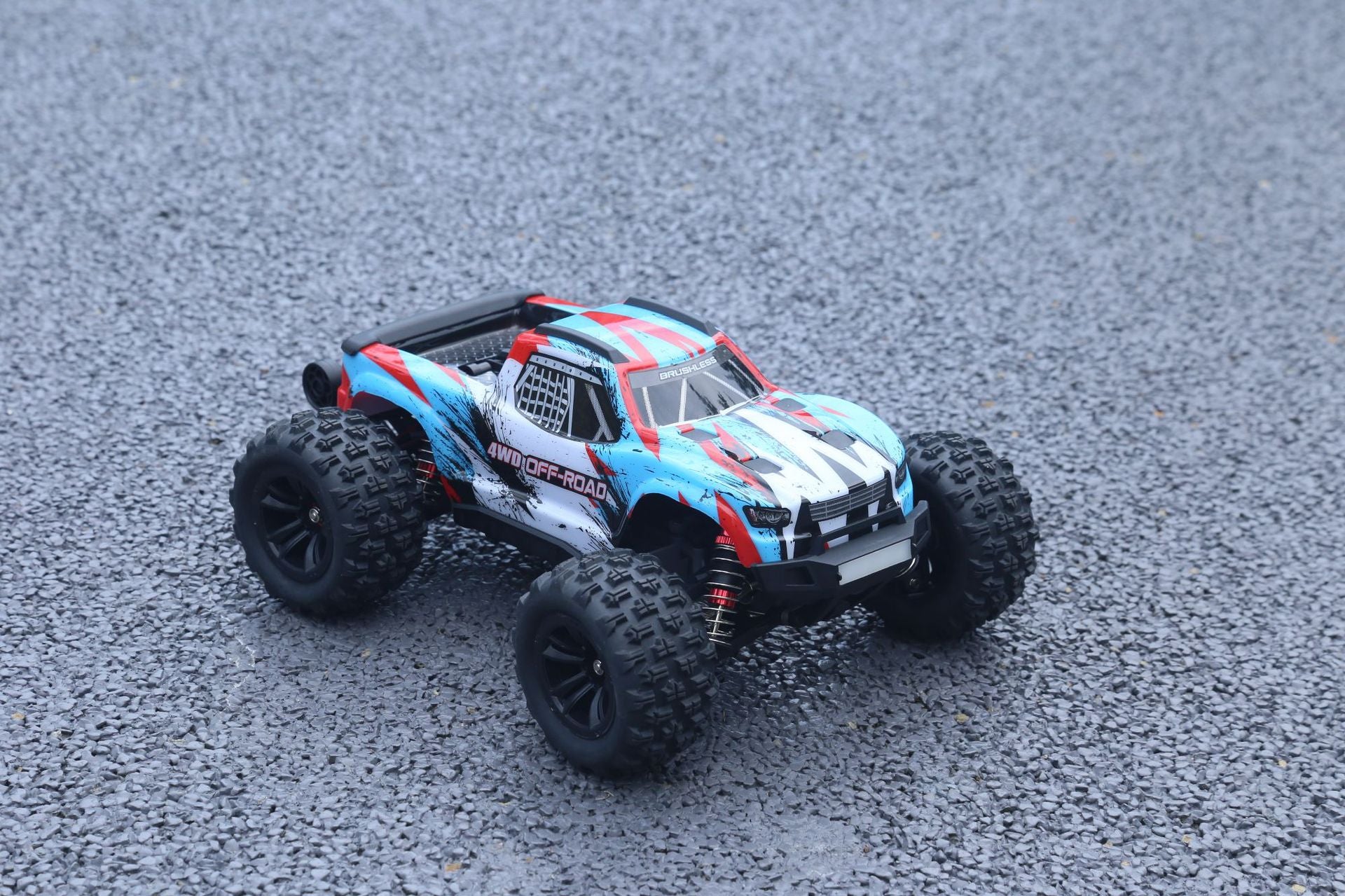 Hyper Go MJX 16207 16208 16209 16210 1/16 4WD RC Car 70KM/H Brushless  RC Racing Car Remote Control Cars Off-Road Truck Toys