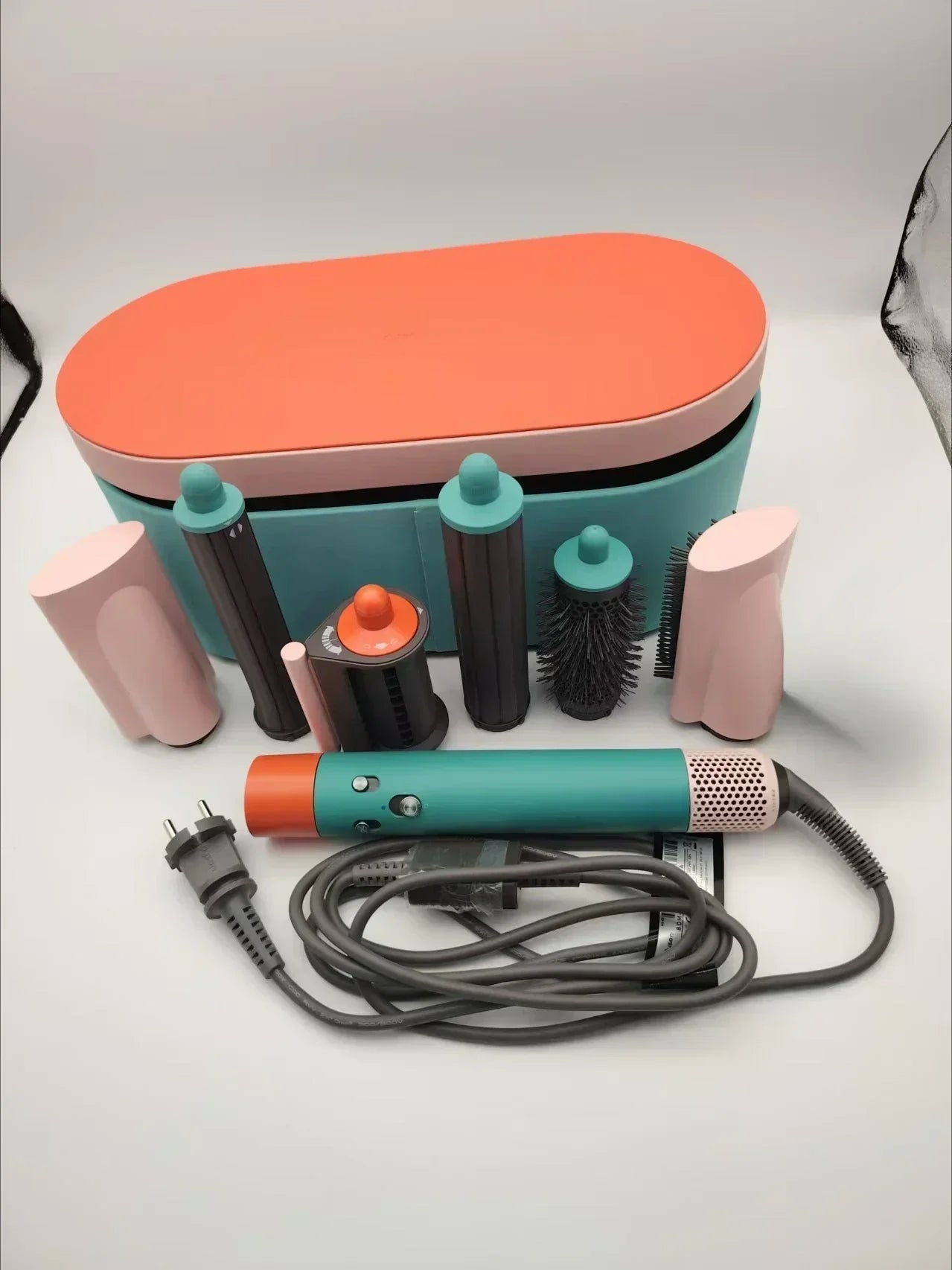 New Curling Iron Wearing Hair Dryer Hot Comb Air Professional Curling Iron Hair Straightener Spazzola Capelli 다이슨 HS05 Cepillo