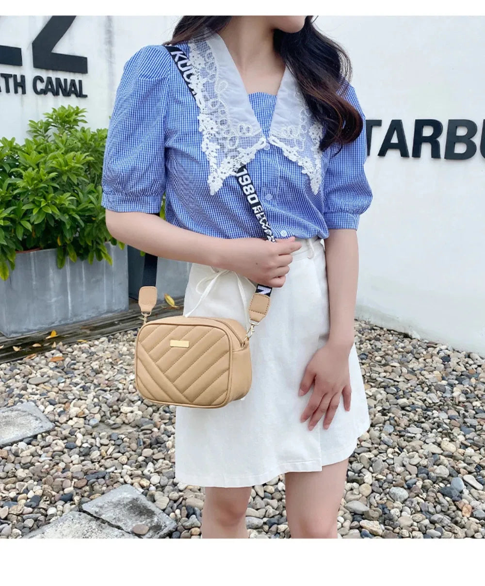 High quality women's PU rolling strip camera bag shoulder bag mobile phone bag casual crossbody bag