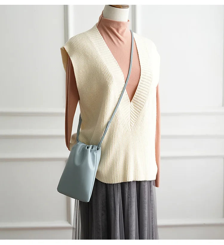 Casual Drawstring Bag Style Women Crossbody Bag Candy Color Lady Mini Bucket Bag for Mobile Phone Female Shoulder Purse Wallet