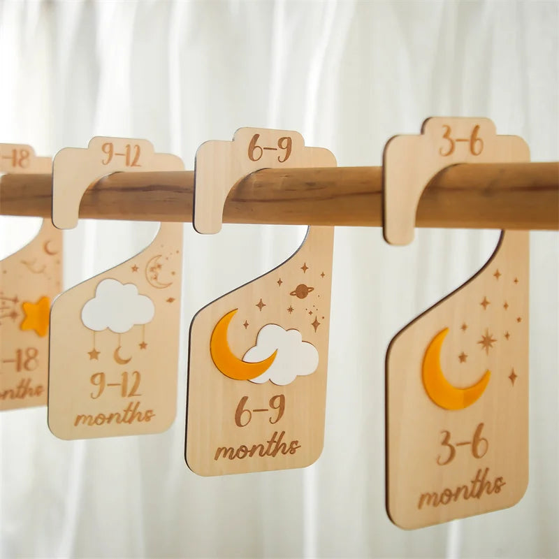 Baby Wooden Dividers Closet Size Wardrobe Separator Star Moon Milestone Cards Months Organizers Kids Photography Accessories