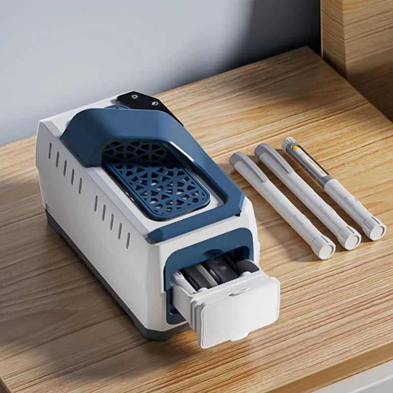 7800mAh High Quality Rechargeable Insulin Cooler Mini Fridge Portable Medical Refrigerator 5-8°C with Crossbody Bag for Travel