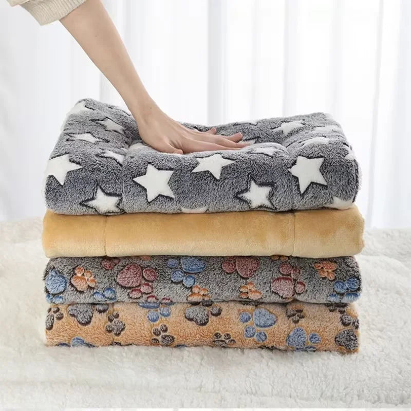 Thickened Comfortable Warm Small Cat Sleeping Cushion Skin-friendly Cute Winter Medium Dog Sofa Mat for Puppy Bed Accessories