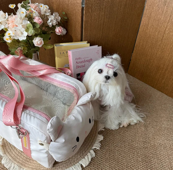 Pet Dog Car Seat Cat Carrier  Booster Seat on  Armrest Travel Bags for Cats Dogs with Easy Carrying Strap Travel Car Carrier