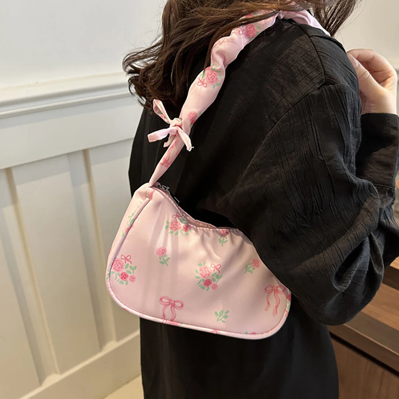 New Korean Girl Handbags Cute Flower Bow Print Crossbody Bags Canvas Shoulder Bags Outdoor Travel Women Keys Phone Messenger Bag