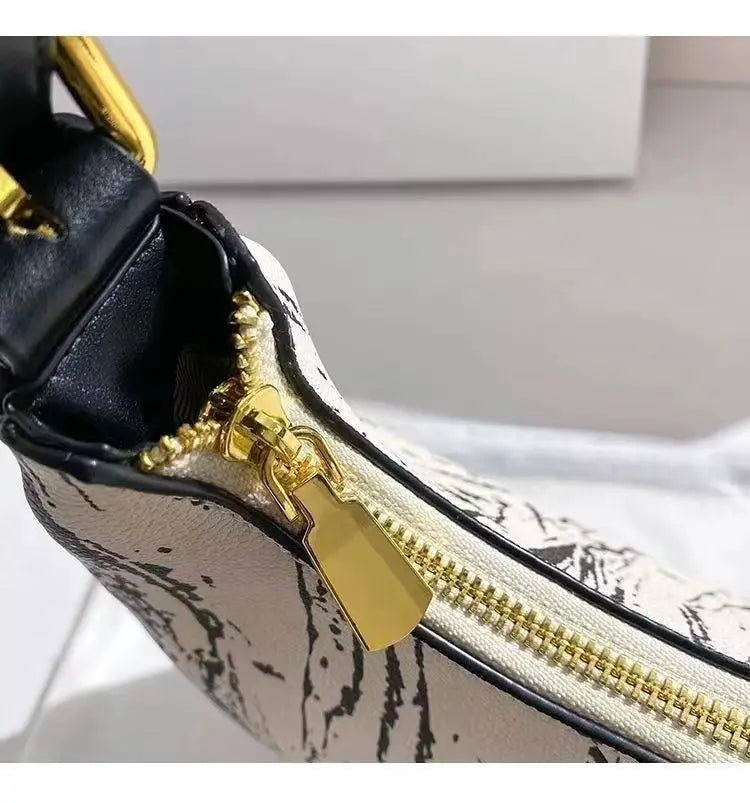 Women's Bag Niche Design Handbag 2025 New Versatile Baguette Armpit Bag with High-end Feel