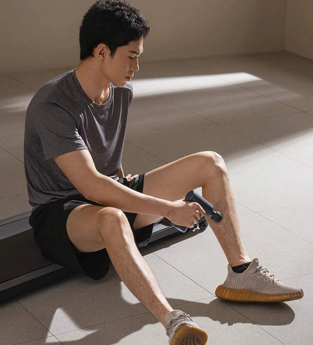 XIAOMI Mijia Mini Fascia Gun 3 Portable Muscle Massage Gun Thrust Brushless Silent Motor 3 Massager Heads Relax Body Type-C CN