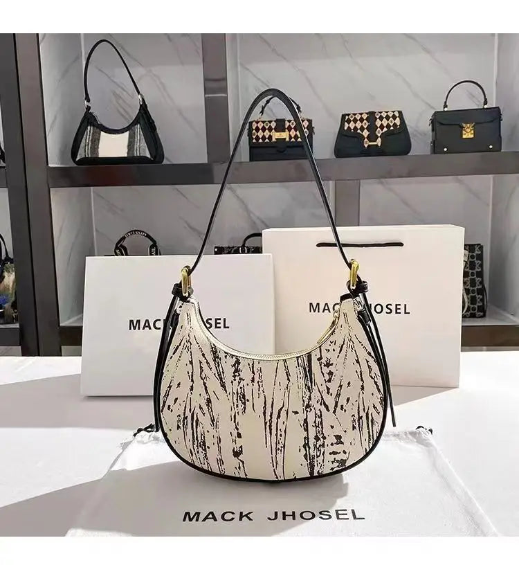 Women's Bag Niche Design Handbag 2025 New Versatile Baguette Armpit Bag with High-end Feel