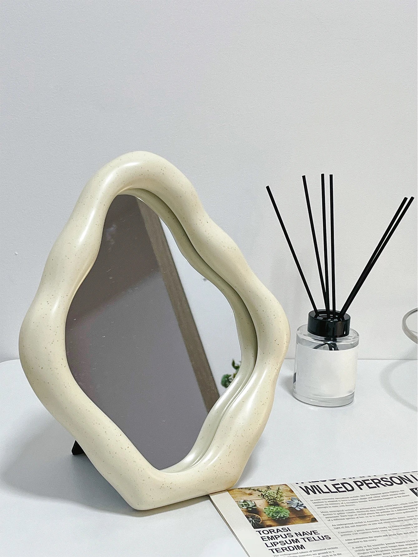 Irregular vintage dresser mirror high color French makeup mirror bedroom desktop decorative ornaments