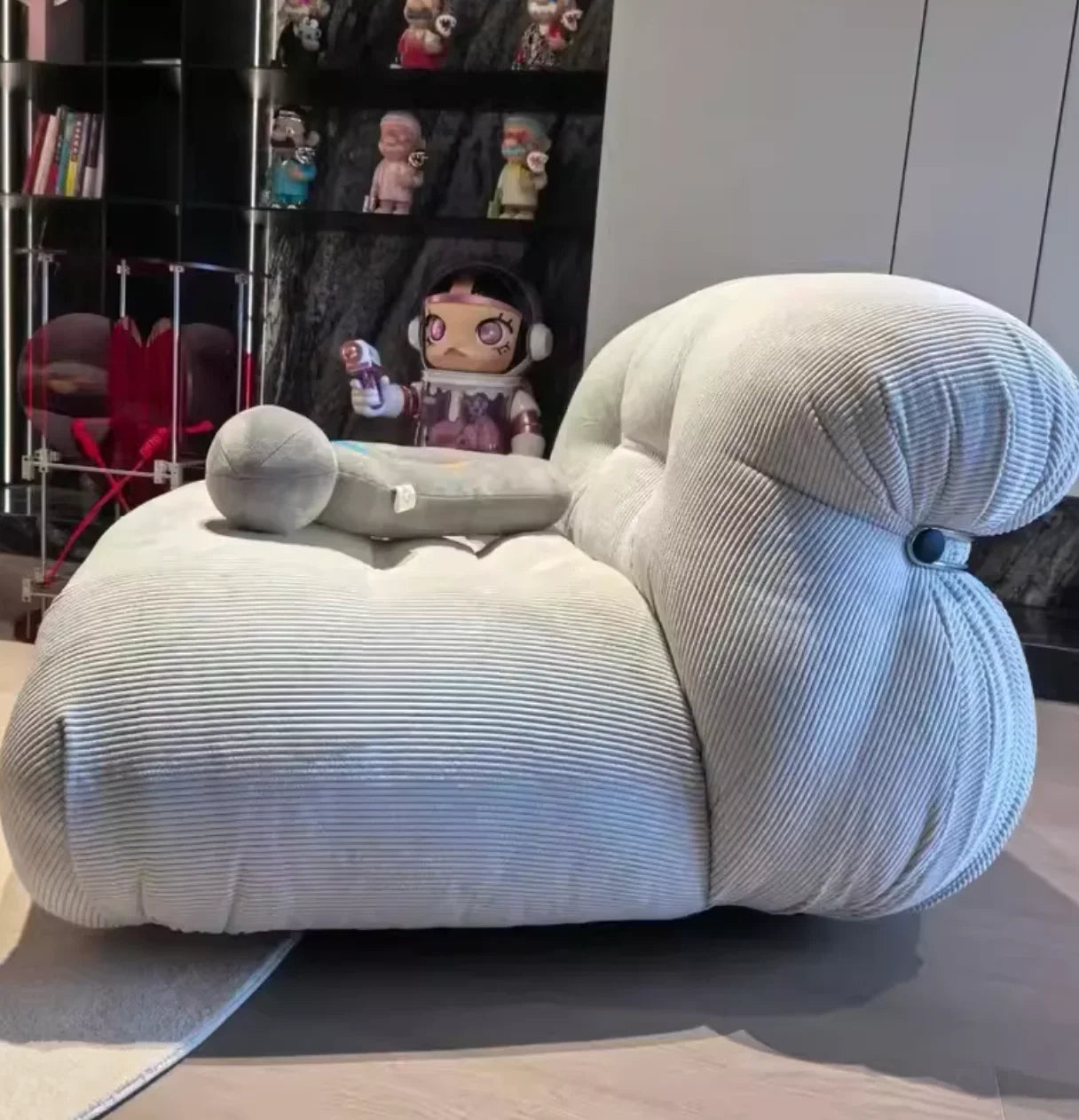 CASSINA Italian SORIANA Big Hippo Steel Teeth Medieval Wabi Sansi Cream Wind Fabric Corduroy Single Sofa