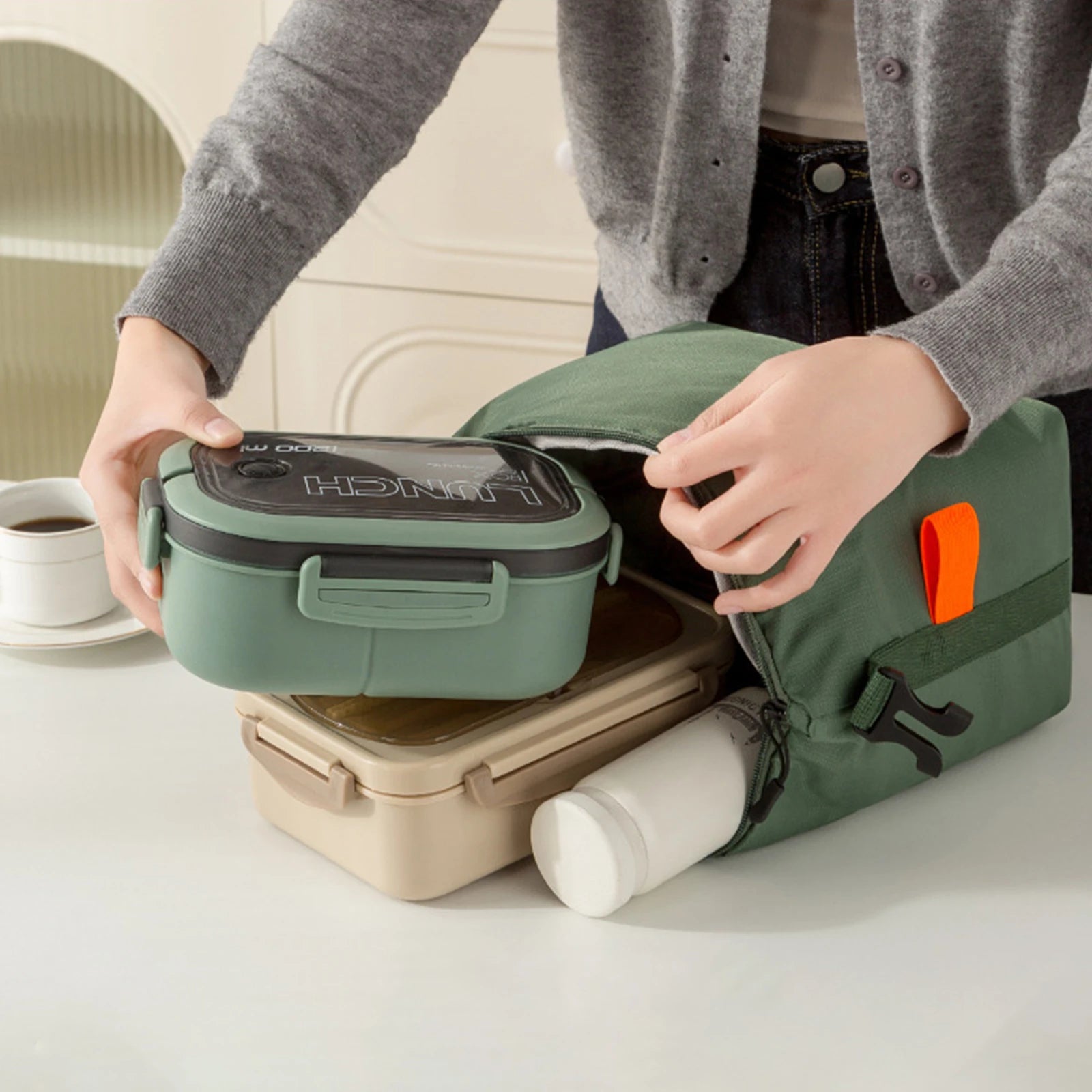 Fashionable and simple insulated bag, office worker, large capacity lunch box bag, student hand carrying bento bag.-A-ZMT