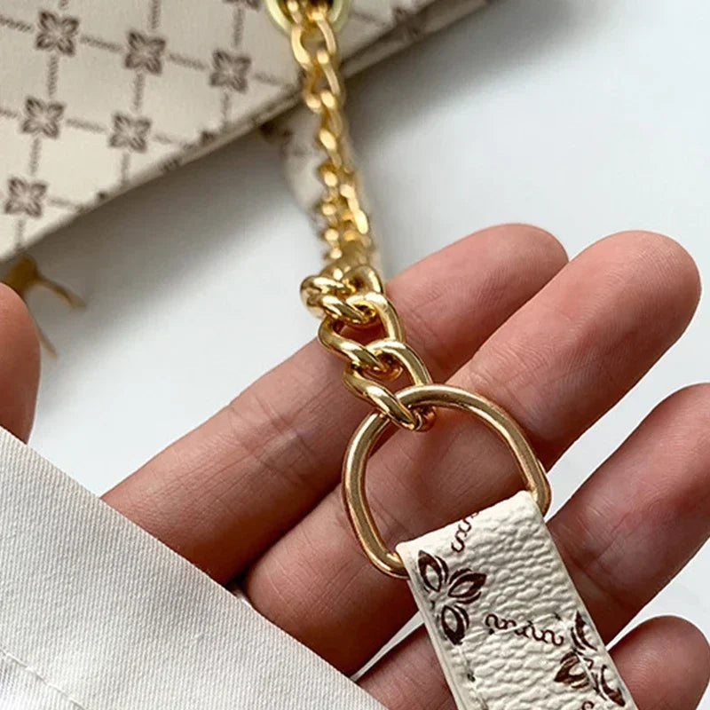 1pcs Fashionable Large Capacity Handbag Texture PU Leather Tote Women Bag with Hanging Accessories Shoulder Bag