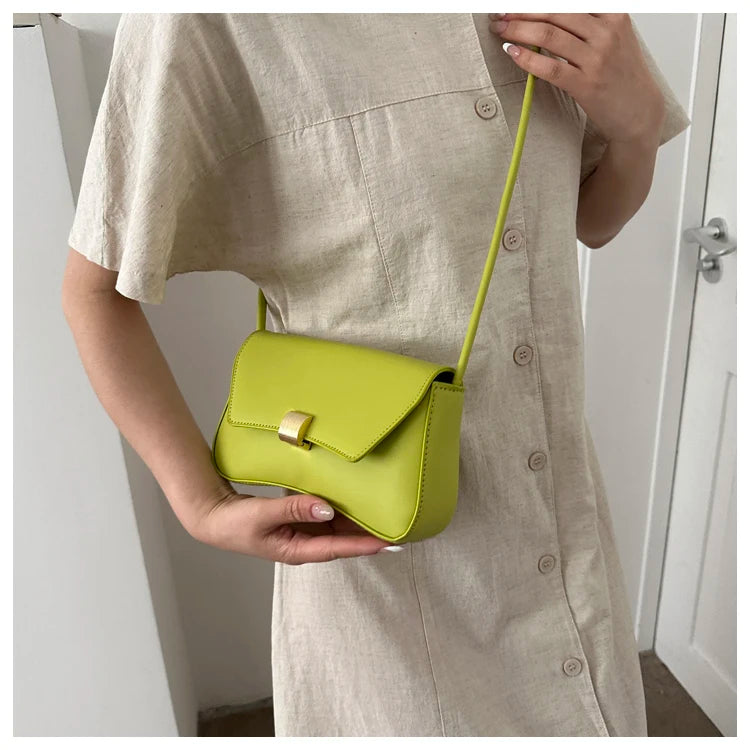 Simple Metal Buckle Handbag MessengerBag, Stylish and Versatile Shoulder Underarm Bag, Chic Baguette Bags for Women Daily Use