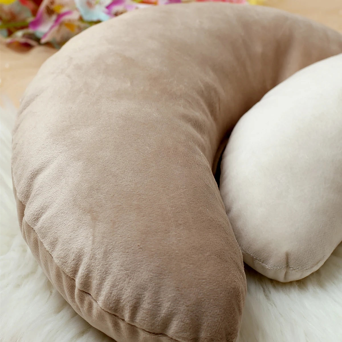 Ylsteed 5 Pieces Set Soft Touch Newborn Posing Pillow For Photography Studio Photo Props Accessories