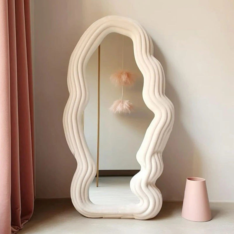 Modern Ornament Mirror Aesthetic Irregular Women Kawaii Design Mirror Standing Dorm Espejos Decorativos Home Accessories