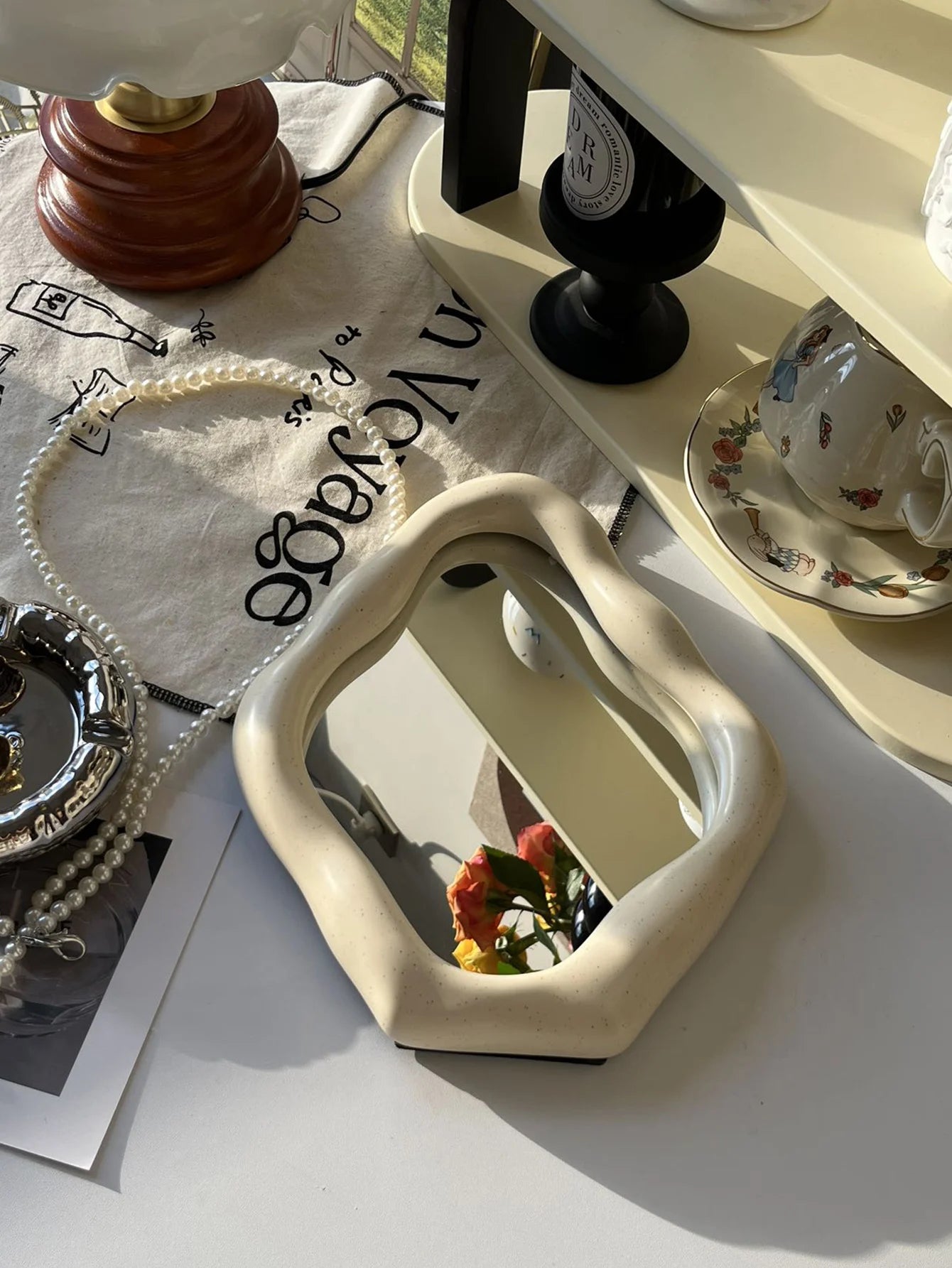 Irregular vintage dresser mirror high color French makeup mirror bedroom desktop decorative ornaments