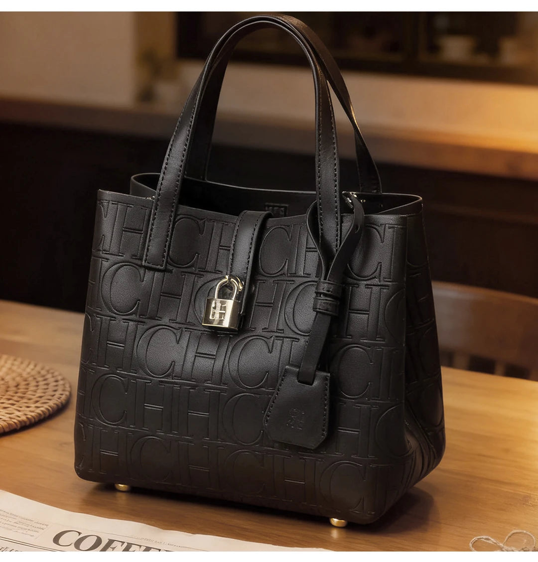 Embossed Ladies Crossbody Bag Letter Printing Design Ladies Handbag Large Capacity Tote Bag Elegant Temperament Ladies Should