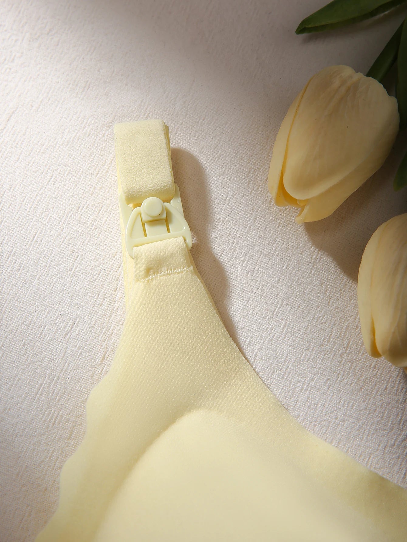 Pregnant Women Breastfeeding Bra Seamless, Comfortable, Fashionable, Engraved, Breathable Front Opening Underwear