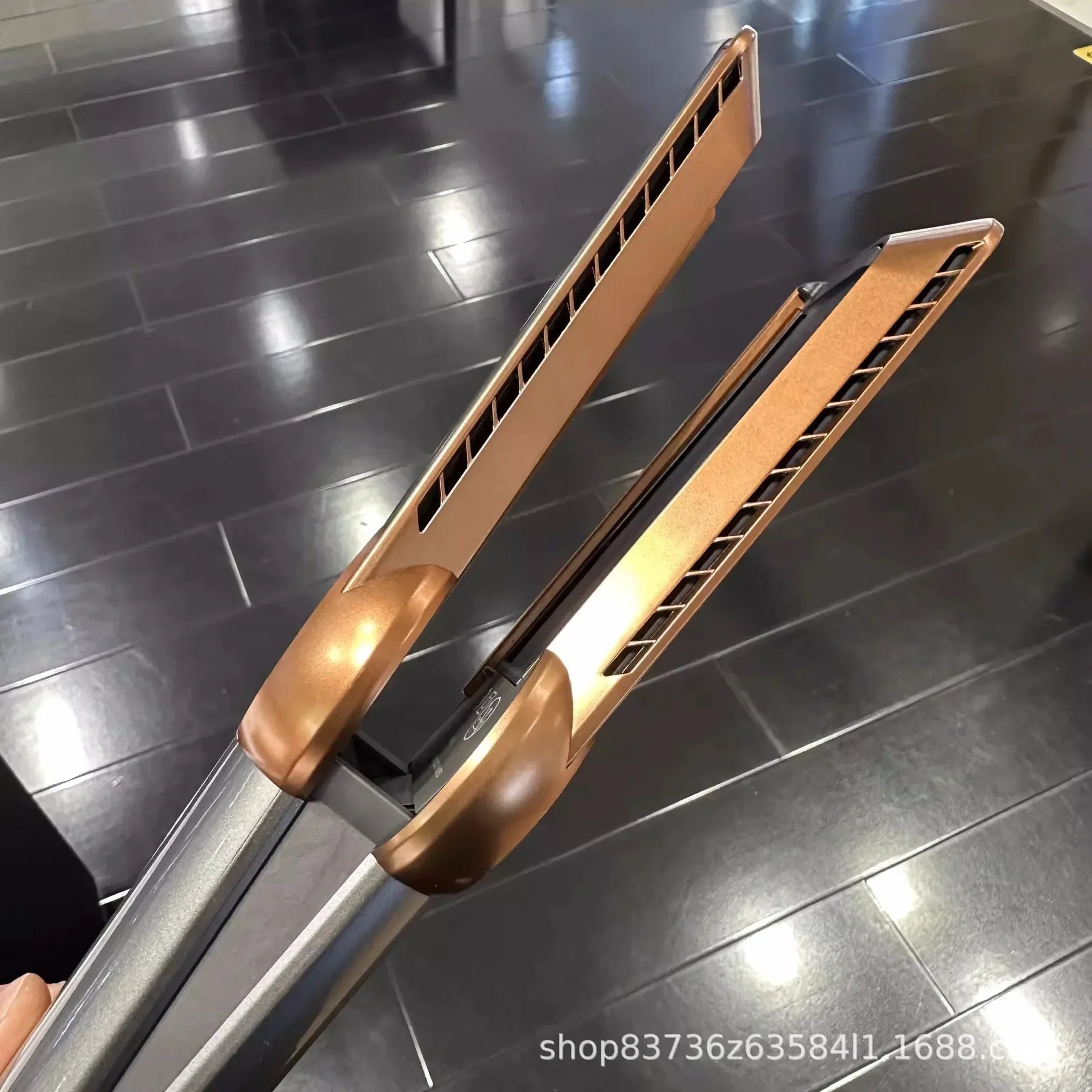 New Dry and Wet Flat Comb Portable Curling Iron Hair Salon Negative Ion Curling Iron Hair Dryer Straight Clip  Cepillo Rizos 다이슨