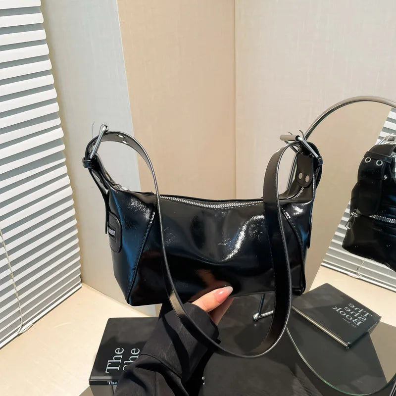 Underarm Bag Women's Bag Cool Drag Style Single Shoulder Underarm Stick Bag Niche Design Leather Zipper Single Shoulder Handbag