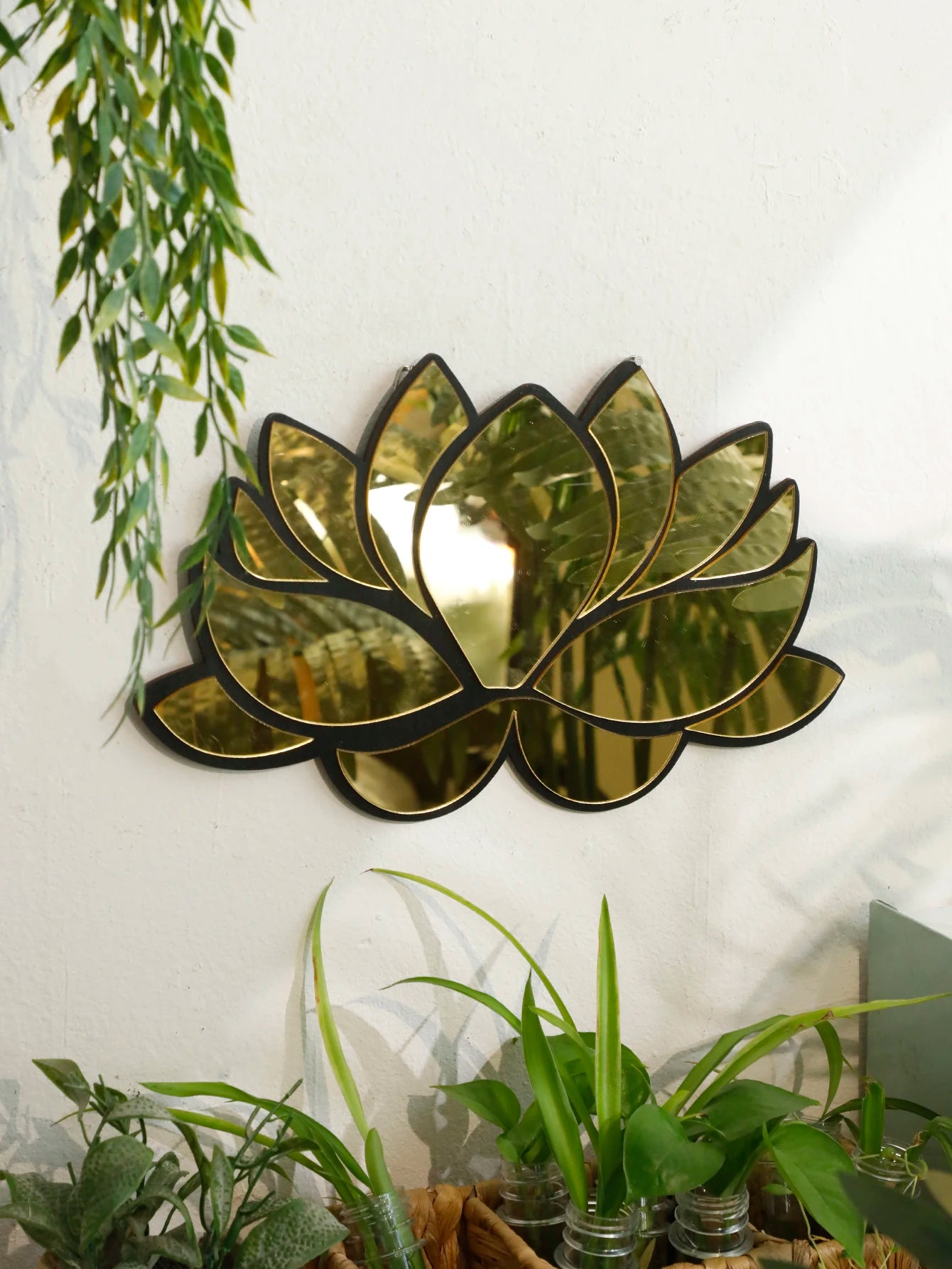 1Pc Acrylic Lotus Flower Wall Mirror – Decorative Modern Wall Hanging, Wooden Home Decor for Living Room, Bedroom, and Office
