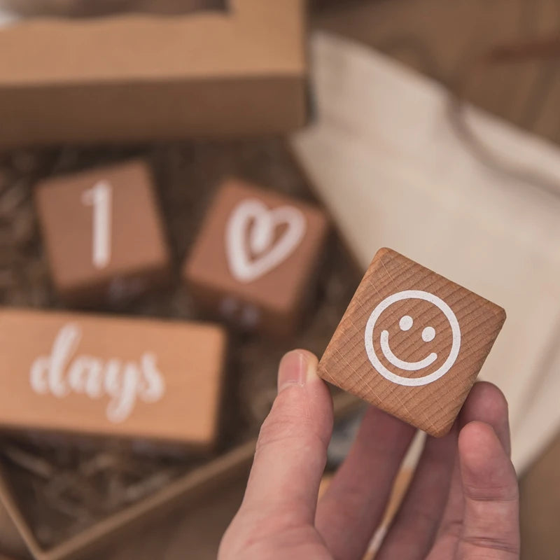 7pcs/set Wooden Baby Month Milestone Digit Record Card Newborn Birthday Gift Souvenir Baby Photo Photography Accessorie With Box