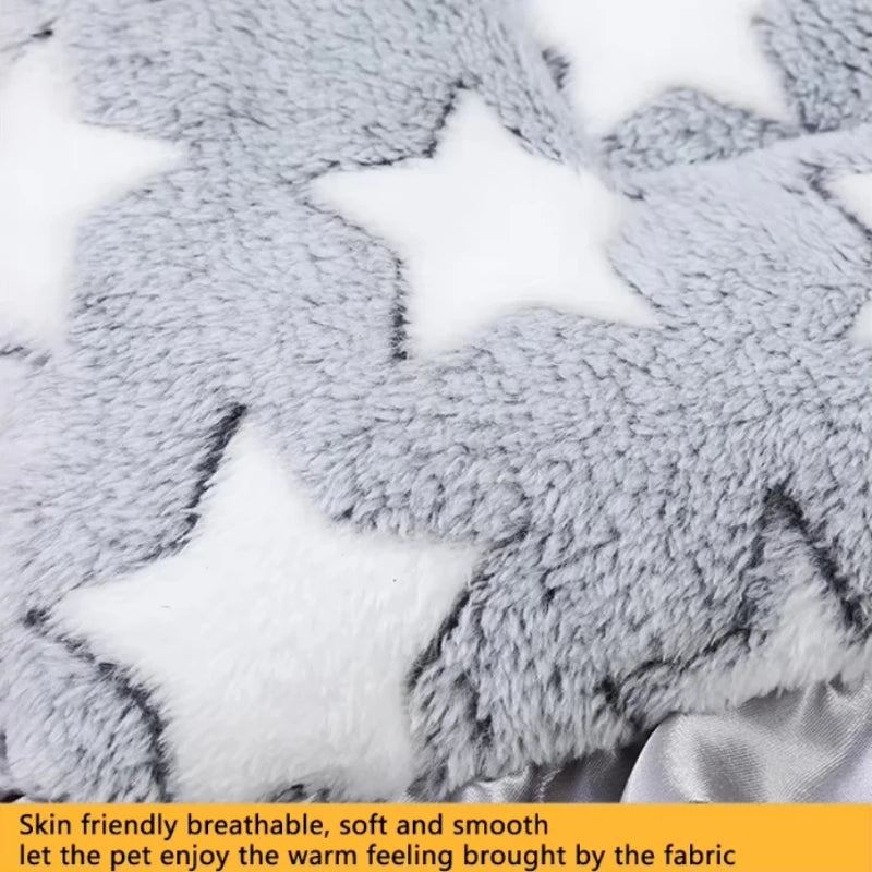 Thickened Comfortable Warm Small Cat Sleeping Cushion Skin-friendly Cute Winter Medium Dog Sofa Mat for Puppy Bed Accessories