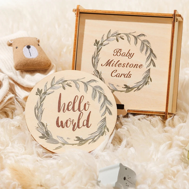 8Pcs Wooden Baby Milestone Cards Number Monthly Memorial Cards Wooden Engraved Age Photography Accessories Baby Birthing Gift