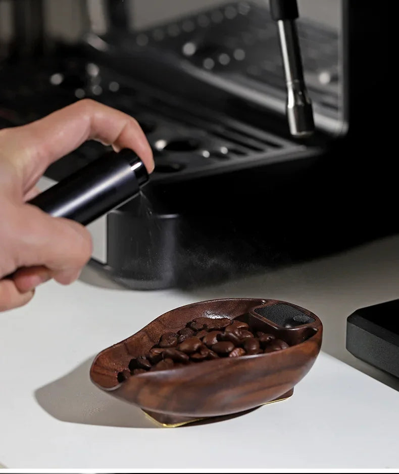 Bincoo Intelligent Electronic Scale Kitchen Scale Professional Coffee Scale Bean Plate 0.1g Accurate Weight Rechargeable