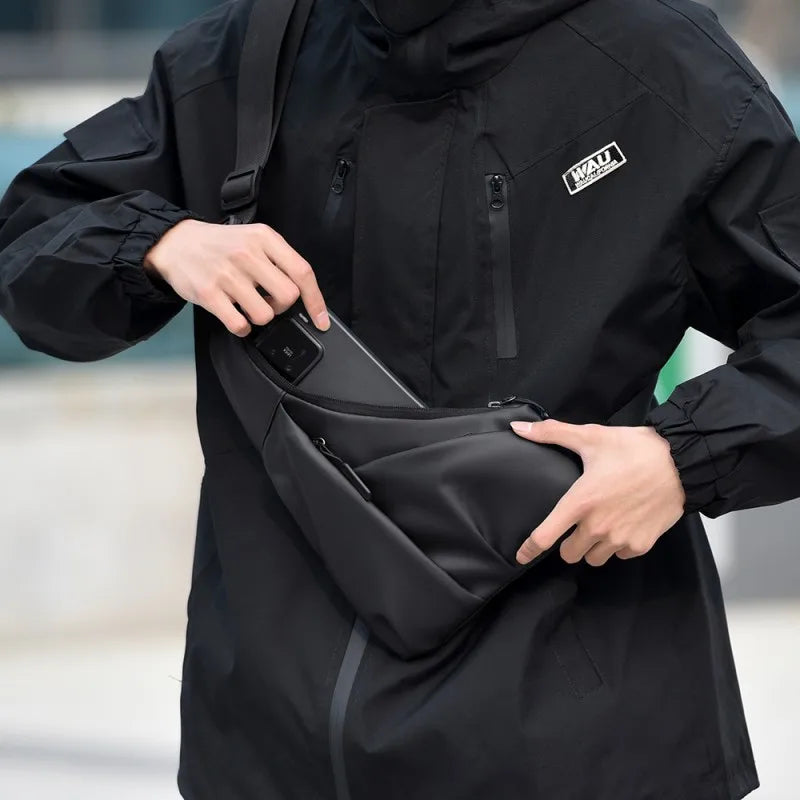 1pc Anti-Theft Triangle cross Bag with Adjustable Strap - Casual Chest Bag for Men,Ideal for Outdoor Activities,Commuting,Travel