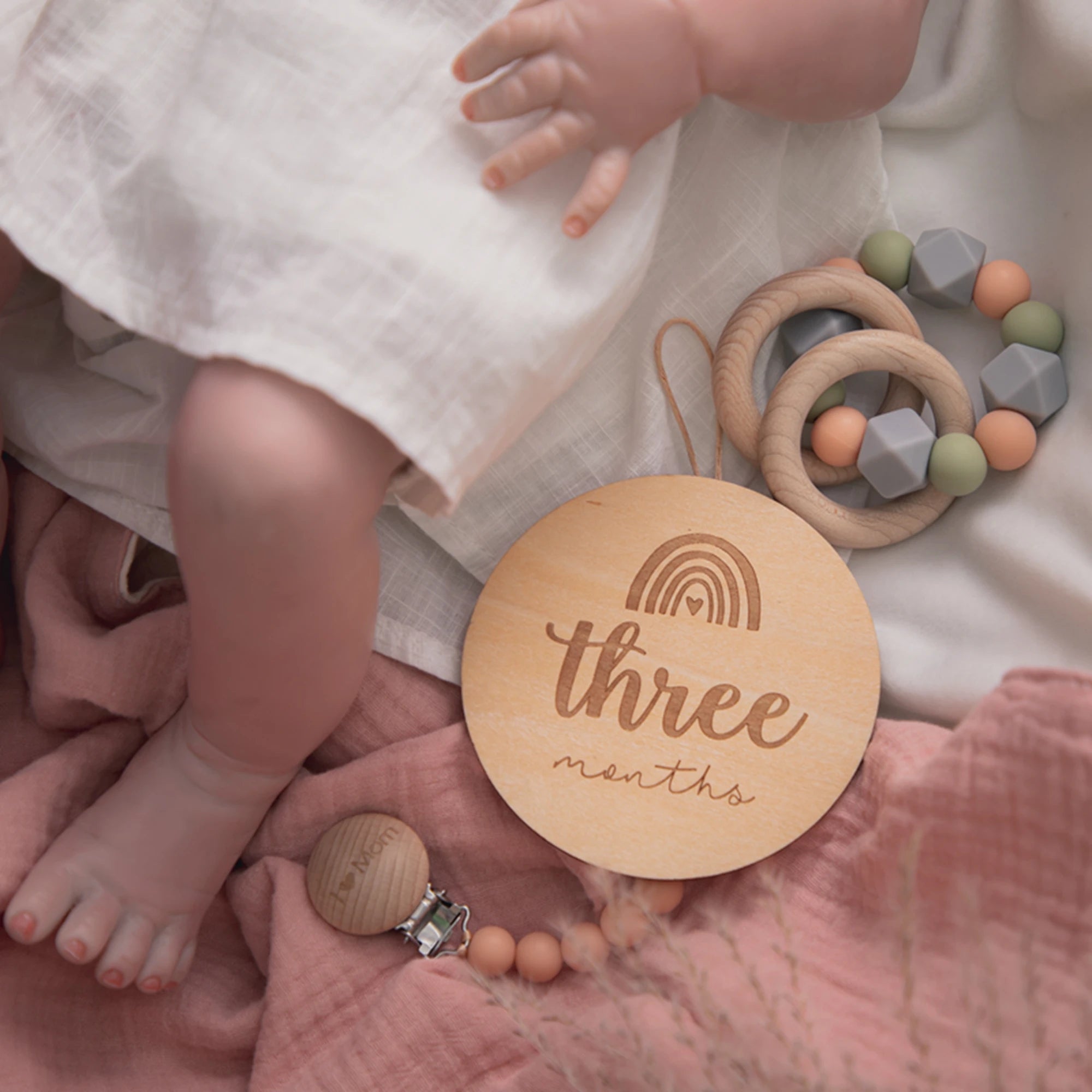 19pcs/lot Baby Milestone Number Monthly Memorial Cards Newborn Baby Wooden Engraved Age Photography Accessories Birthing Gift