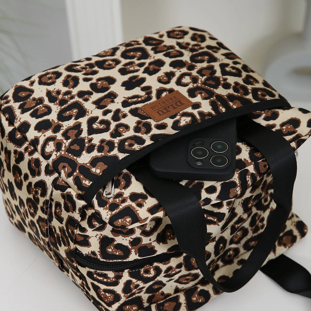 Thickened Nylon Fabric Lunch Bag with Aluminum Foil Inner Large Capacity Portable Lunch Box Storage Bag for Work Picnic Scho