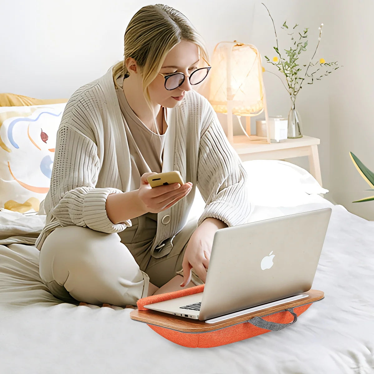 MUMUCC Lazy Laptop Table with Cushions and Slots, Multifunctional  Mini Pillow Table, Portable Room Desk, Office Lumbar Support