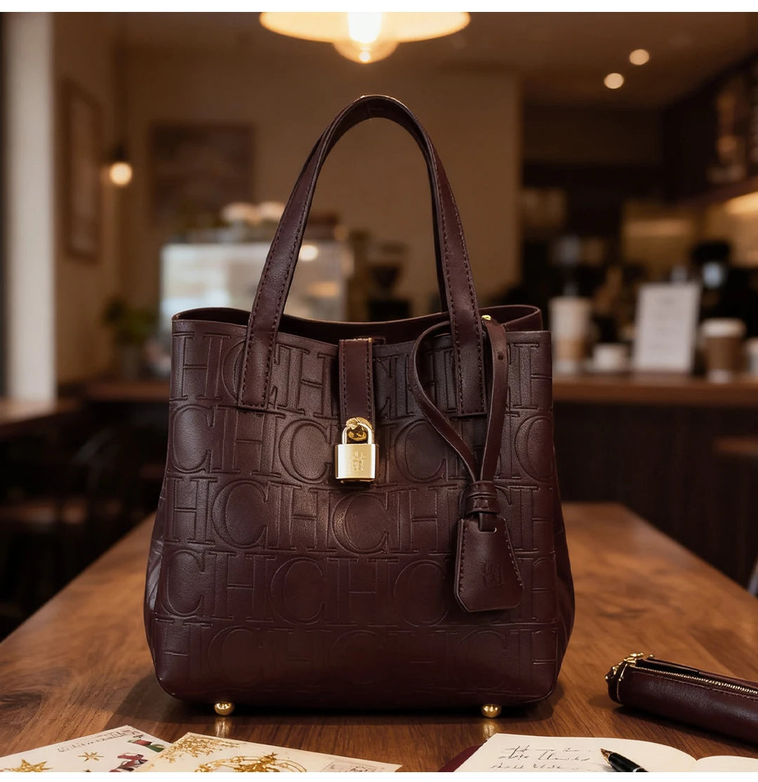 Embossed Ladies Crossbody Bag Letter Printing Design Ladies Handbag Large Capacity Tote Bag Elegant Temperament Ladies Should