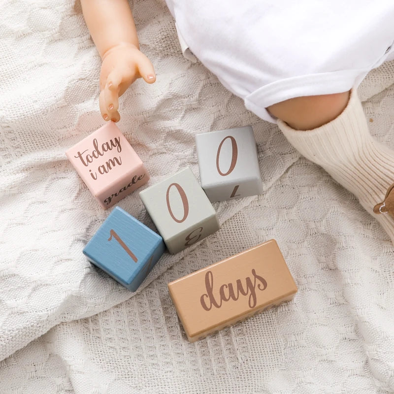 7pcs/set Wooden Baby Month Milestone Digit Record Card Newborn Birthday Gift Souvenir Baby Photo Photography Accessorie With Box