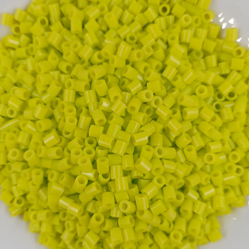 Fuse Beads 1000pcs 5MM 3D Pixel Puzzle Iron Beads Handmade Crafts Decor DIY Make Puzzle Toy High Quality Melting Beads