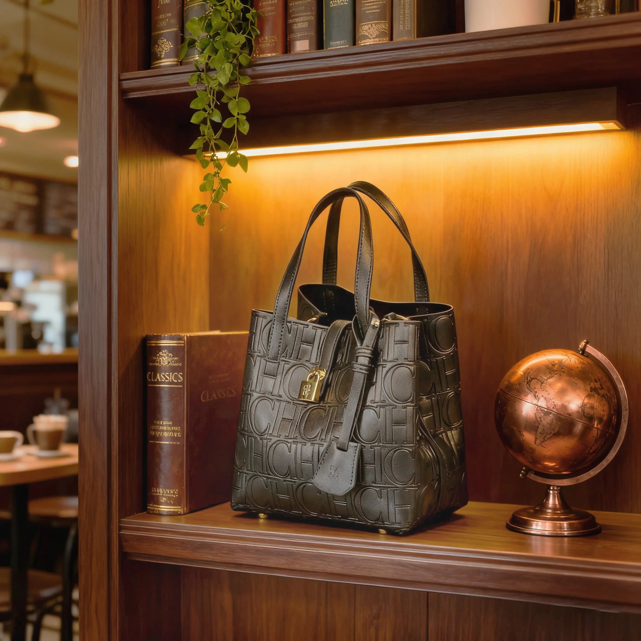 Embossed Ladies Crossbody Bag Letter Printing Design Ladies Handbag Large Capacity Tote Bag Elegant Temperament Ladies Should