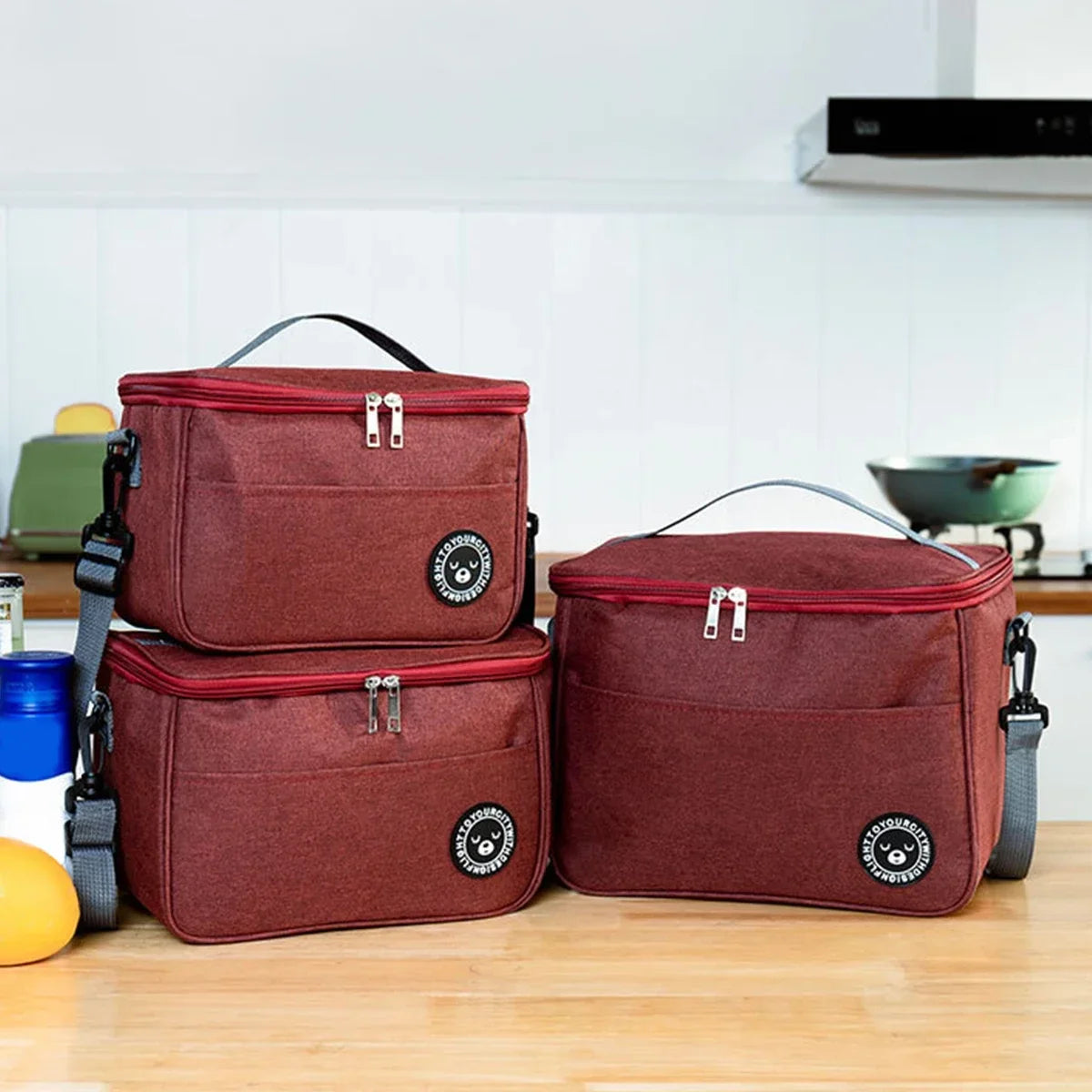 Thick and large capacity waterproof lunch bag, hand-held with shoulder straps, insulated bag, student lunch bag