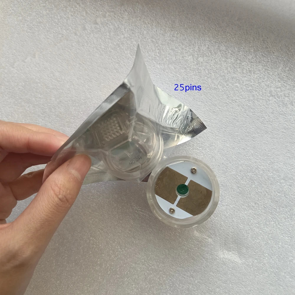 Less Pain Non-Insulated Micro Cartridge 10Pins 25Pins 64Pins Nano Tips For Micro Fractional RF Radio Frequency Machine
