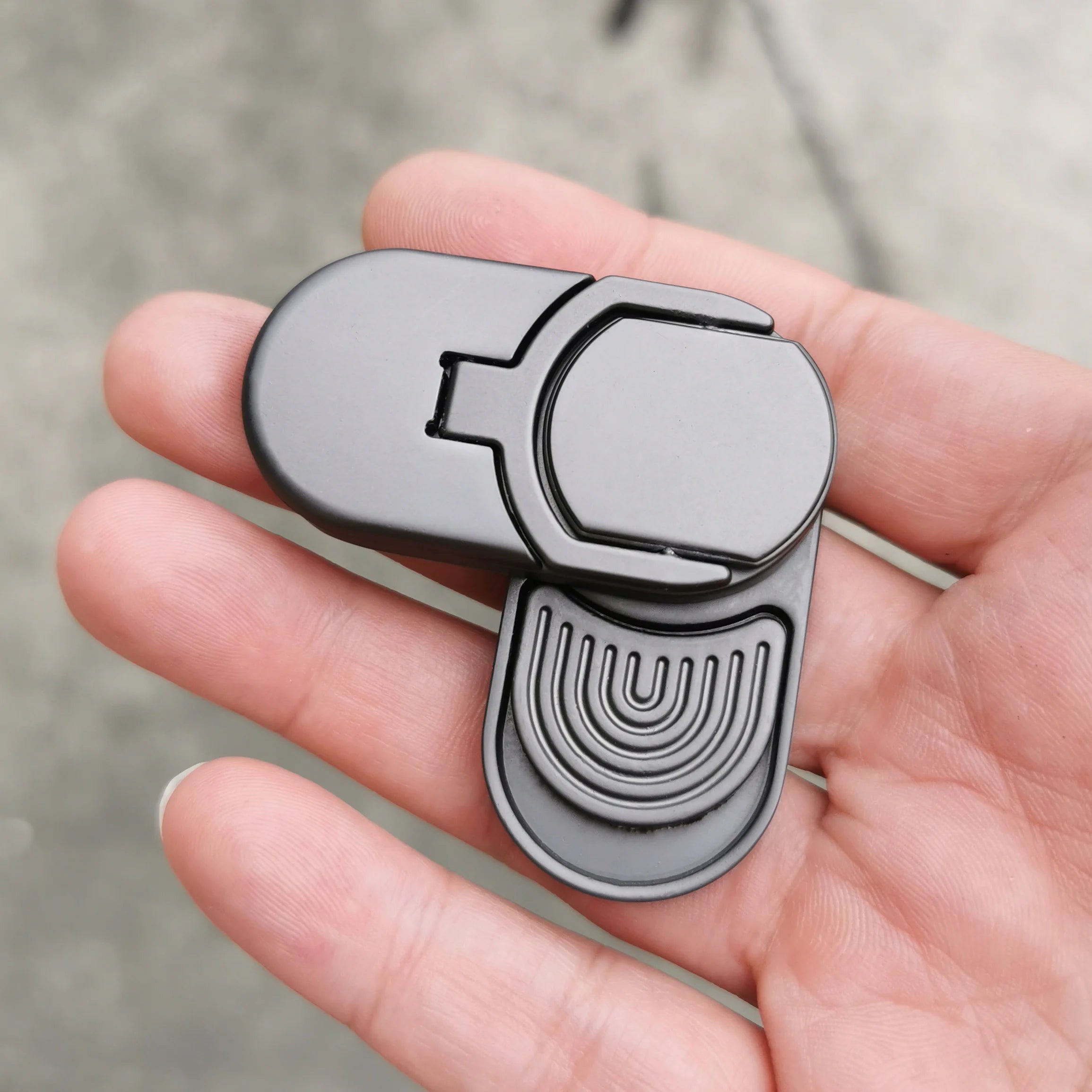 Target Push Slider Fidget Slider Toy Adult Metal Fidget Toy Finger Push Spin Coins Decompression Toys EDC Haptic Slider Gift