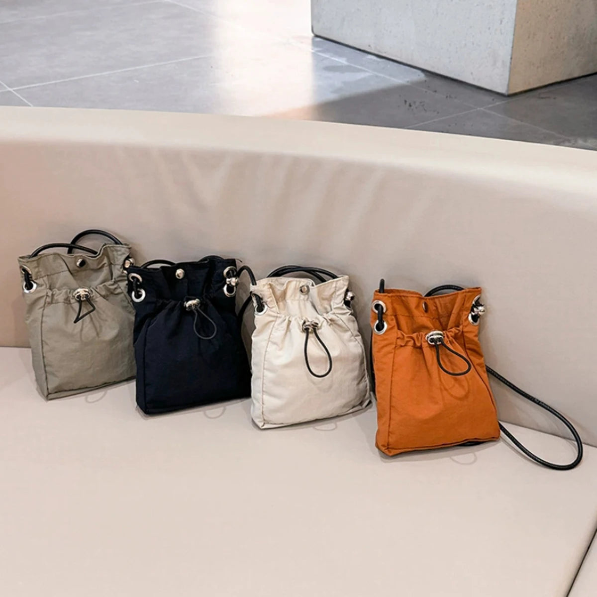 Nylon Crossbody Bag Soft Mini Phone Wallet Multifunctional Square Shoulder Bag Crossbody Purse Canvas Purse Messenger Bag