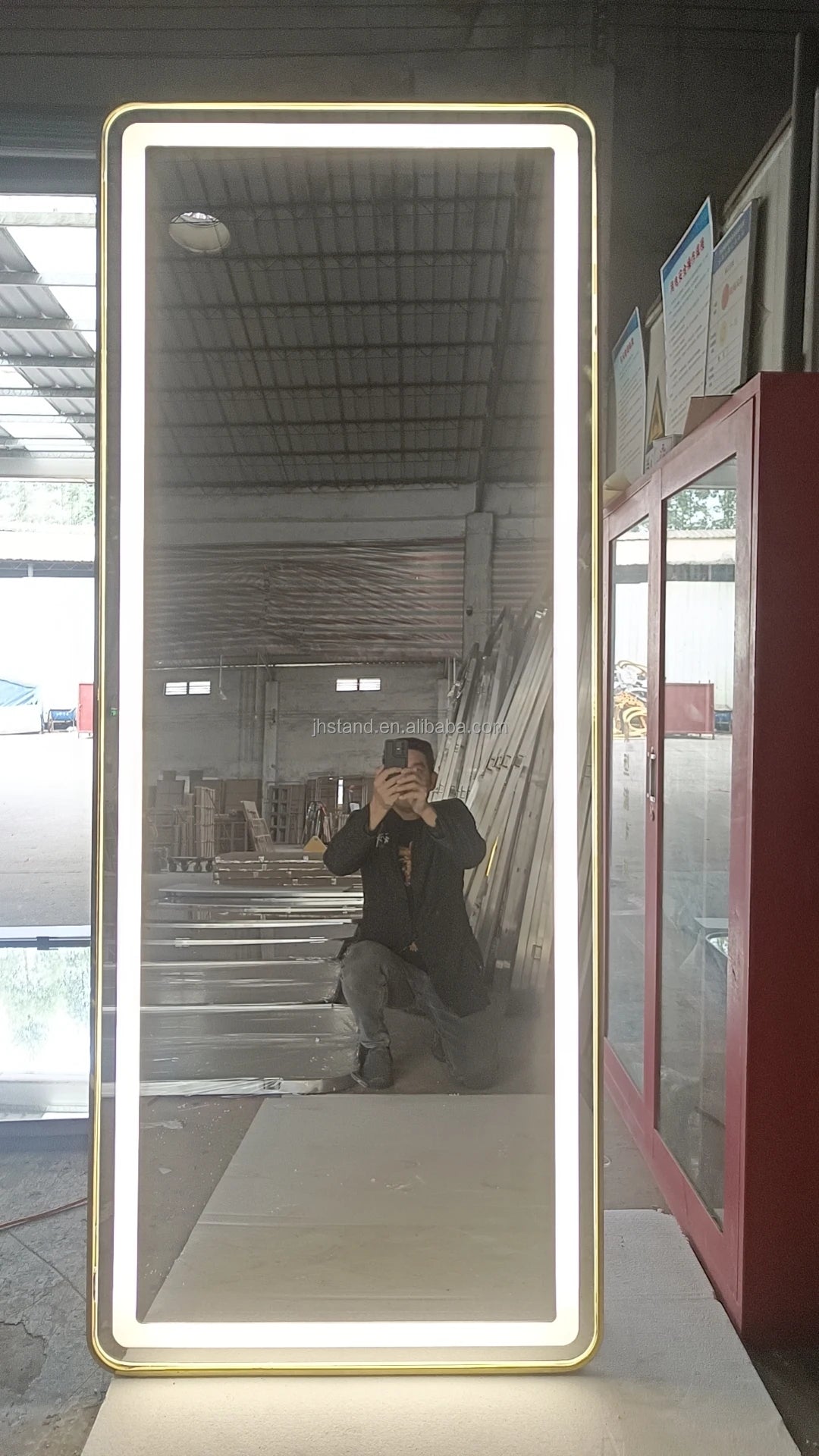 Standing Mirror Luxury Large Floor Mirror Square Round Full Length Mirror for Bridal Shop