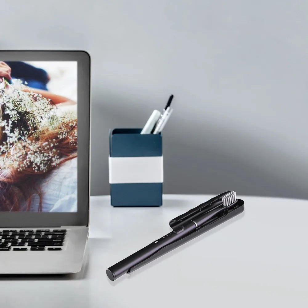 Electric Toothbrush Portable USB Rechargeable Automatic Electric Toothbrush with 6 Replaceable Brush Heads Suitable for Travel