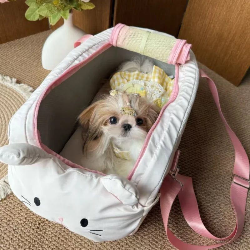 Pet Dog Car Seat Cat Carrier  Booster Seat on  Armrest Travel Bags for Cats Dogs with Easy Carrying Strap Travel Car Carrier