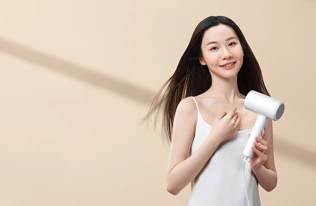 XIAOMI MIJIA H101 Portable Hair Dryer – 1600W,Foldable,50M Negative Ions,15m/s Airflow,Dual Heat & Speed Modes,220V With adapter