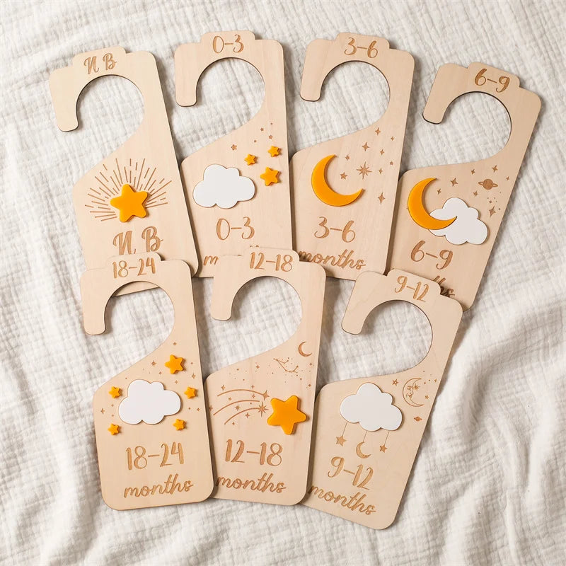 Baby Wooden Dividers Closet Size Wardrobe Separator Star Moon Milestone Cards Months Organizers Kids Photography Accessories