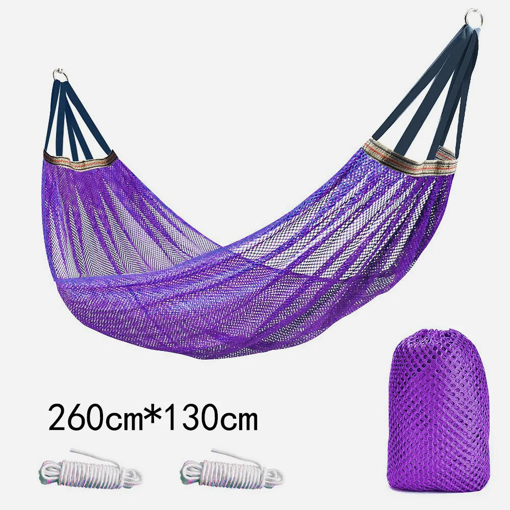 The Hammock Outdoor Ice Wire Mesh Hole Swing and Curved Rod Are Stable Sturdy and Have Good Load-bearing Capacity